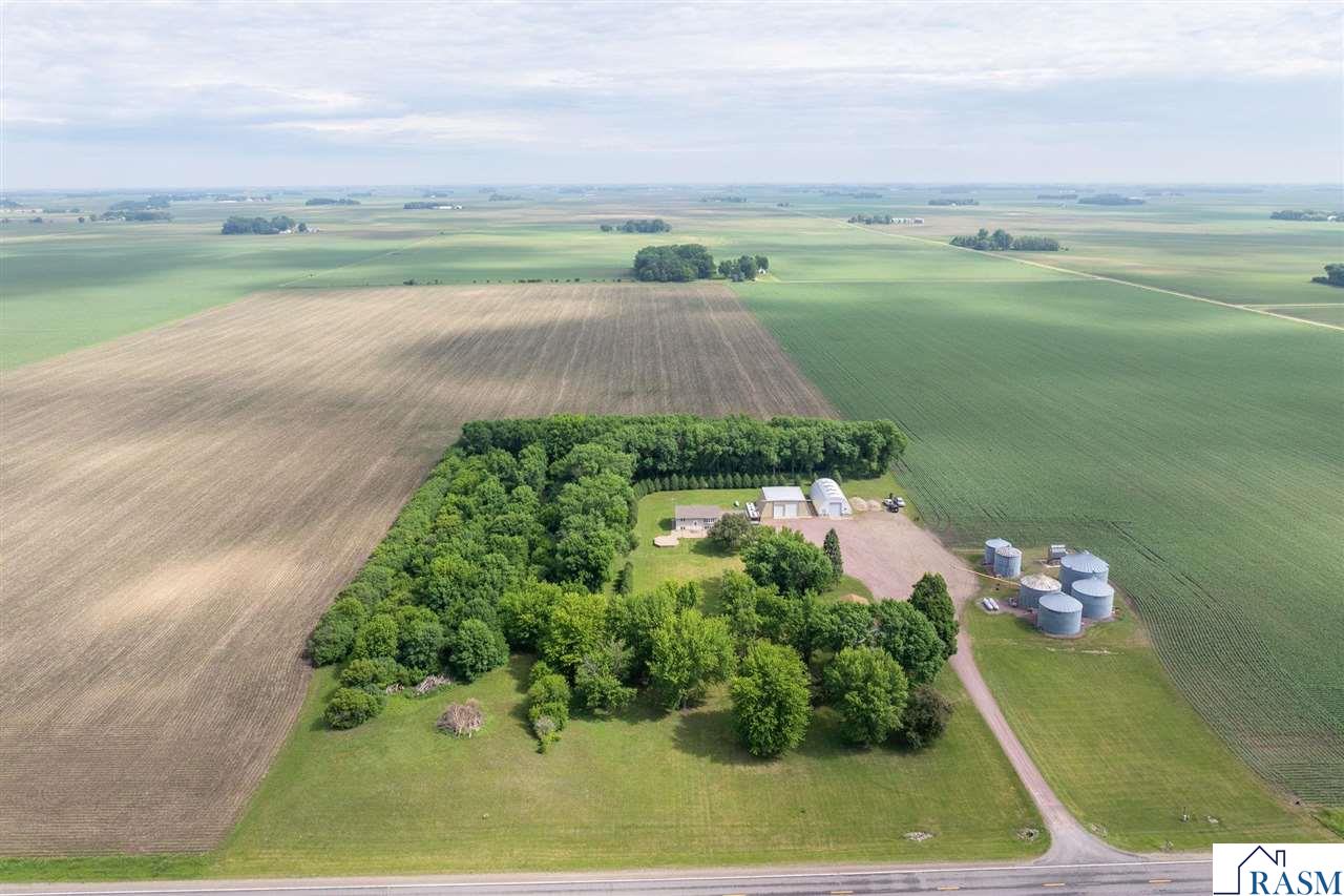 Photo 1 of 77 — 78772 290th Street, Madelia, MN 56062
