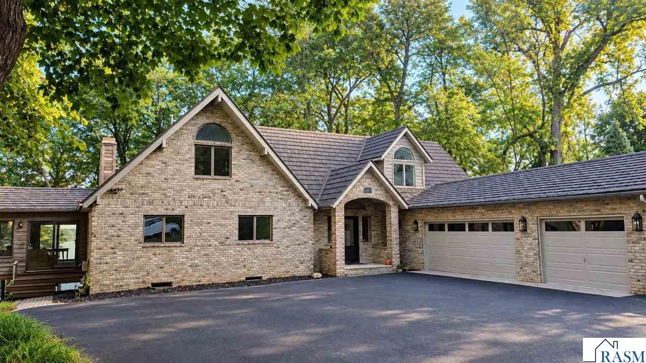 4210 Fairview Lane