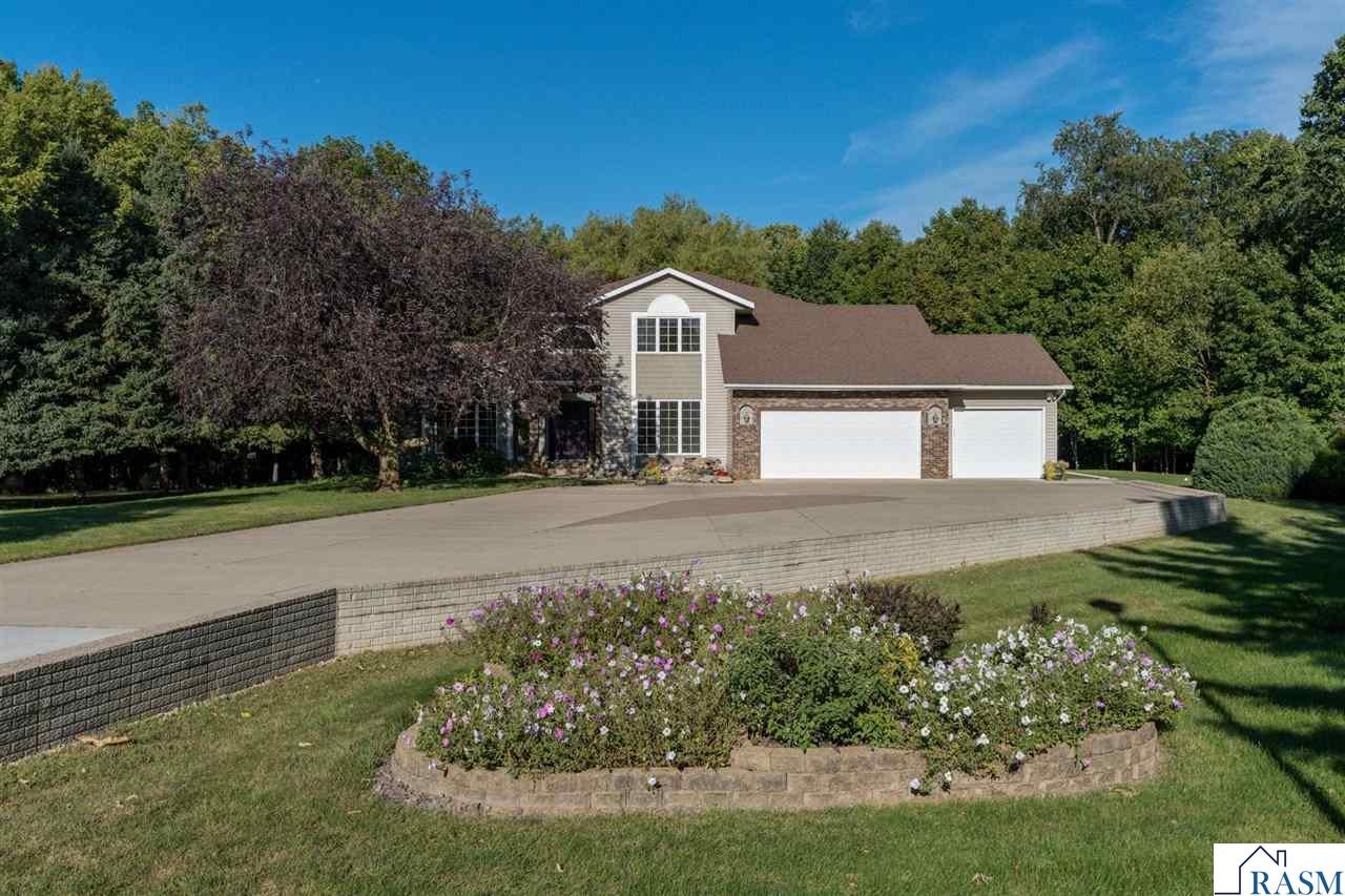 38102 Honeysuckle Lane
