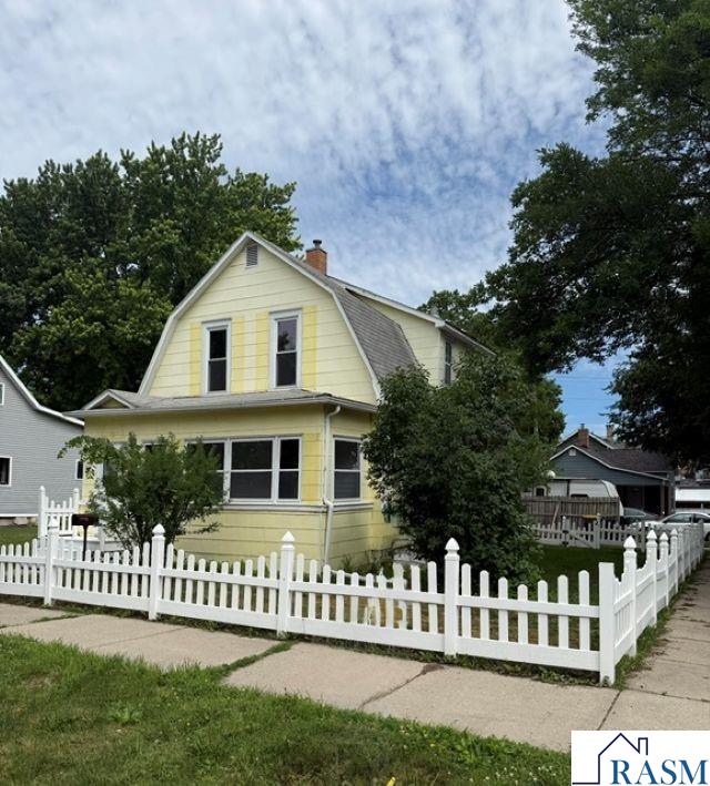 Photo 1 of 24 — 302 Nicollet Avenue, North Mankato, MN 56003