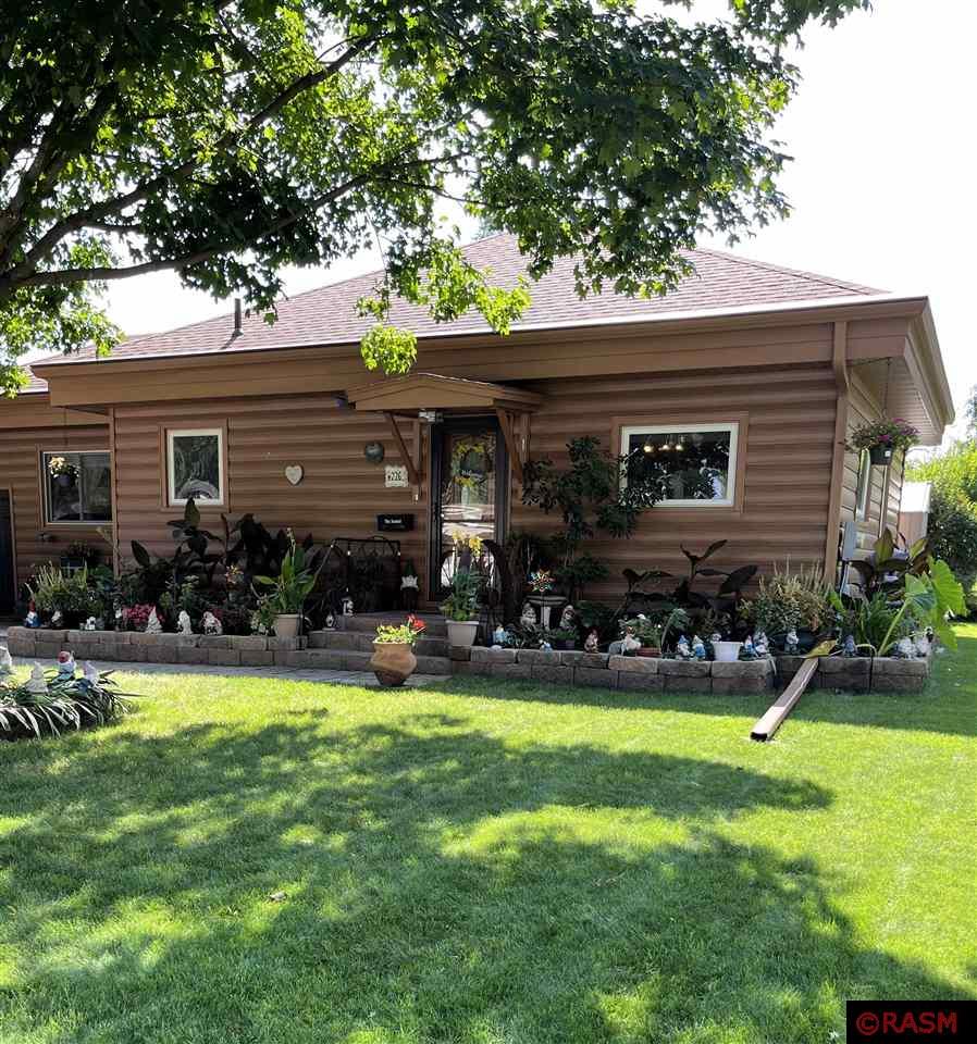 Photo 1 of 33 — 226 S Highland Avenue, New Ulm, MN 56073