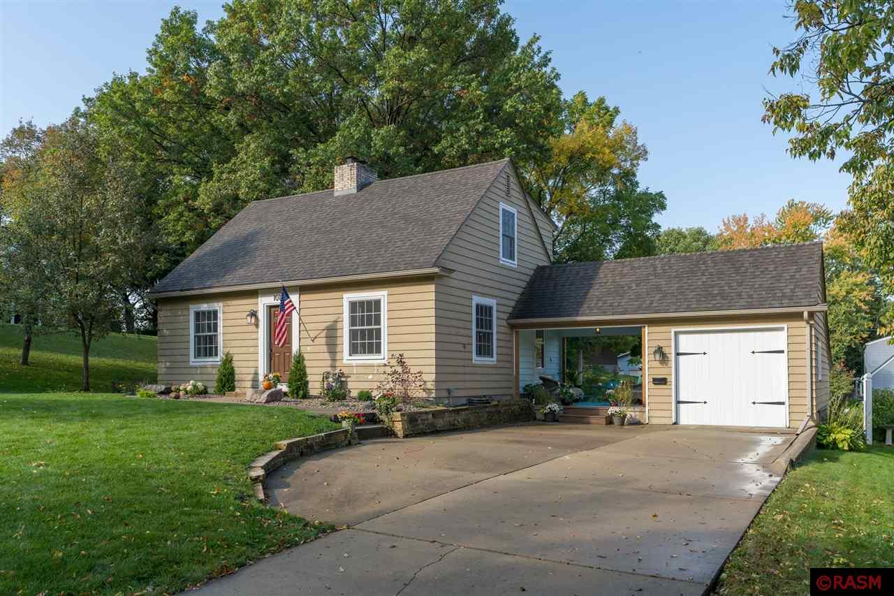 Photo 1 of 23 — 1010 Baker Avenue, Mankato, MN 56001