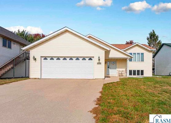 152 SWAN LN, MANKATO, MN 56001 - Image a4fc5fc540f7602e5e1e6b57a4e55e6c/2528012845