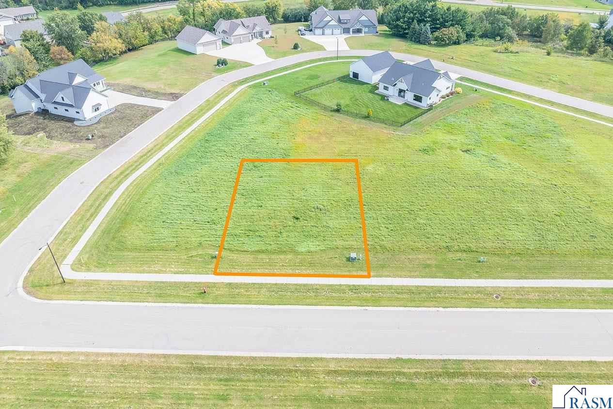 Photo 1 of 12 — 223 Double Eagle Drive, Mankato, MN 56001