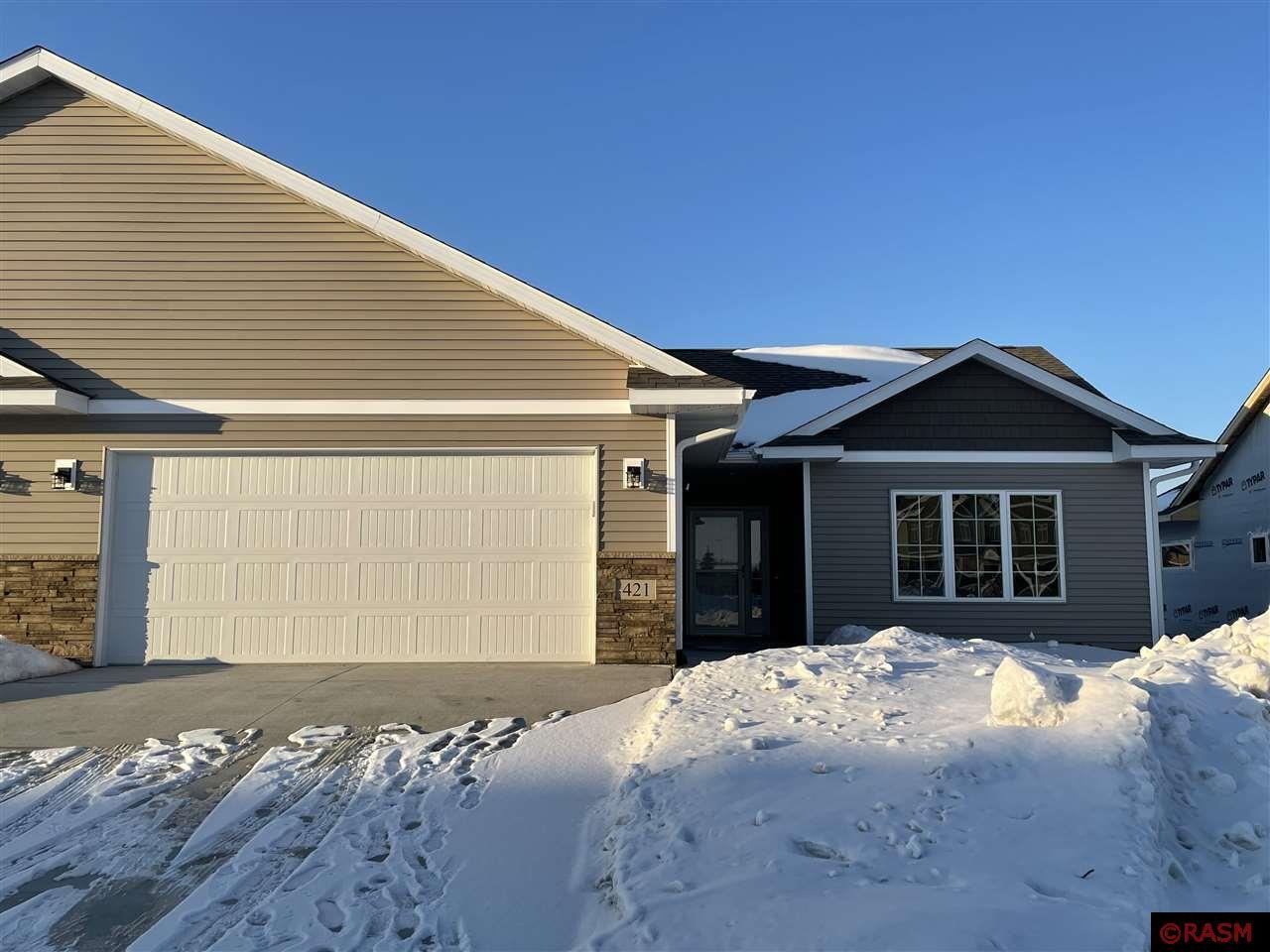 Photo 1 of 25 — 421 E Skylark Trail, Mankato, MN 56001