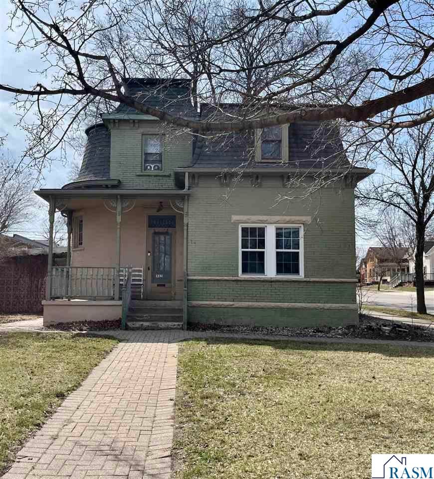 Photo 1 of 27 — 327 N Broadway Street, New Ulm, MN 56073