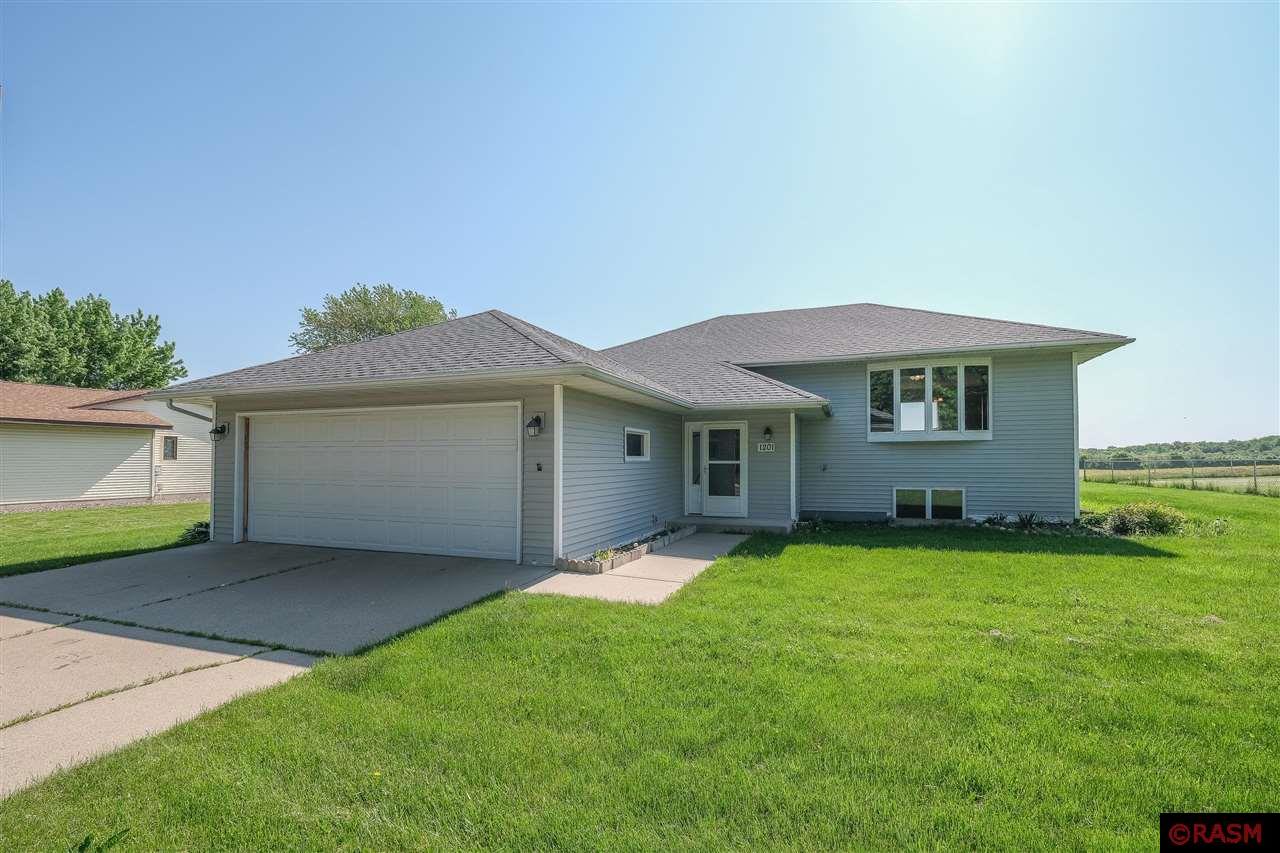 Photo 1 of 37 — 1201 SE 8th Street, Waseca, MN 56093