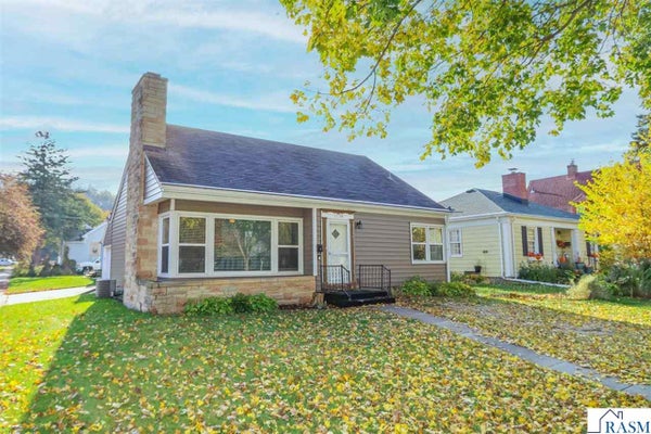 1729 N BROAD ST, MANKATO, MN 56001 - Image d84a2a47cc2a2947ff32d665a0efcc6f/1622506843