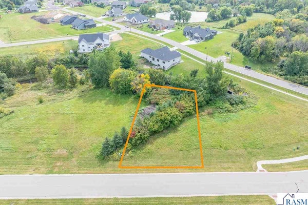 109 PINE CREEK RD, MANKATO, MN 56001 - Image da3c8f76b65df722bb036e62194a2b11/3255131845
