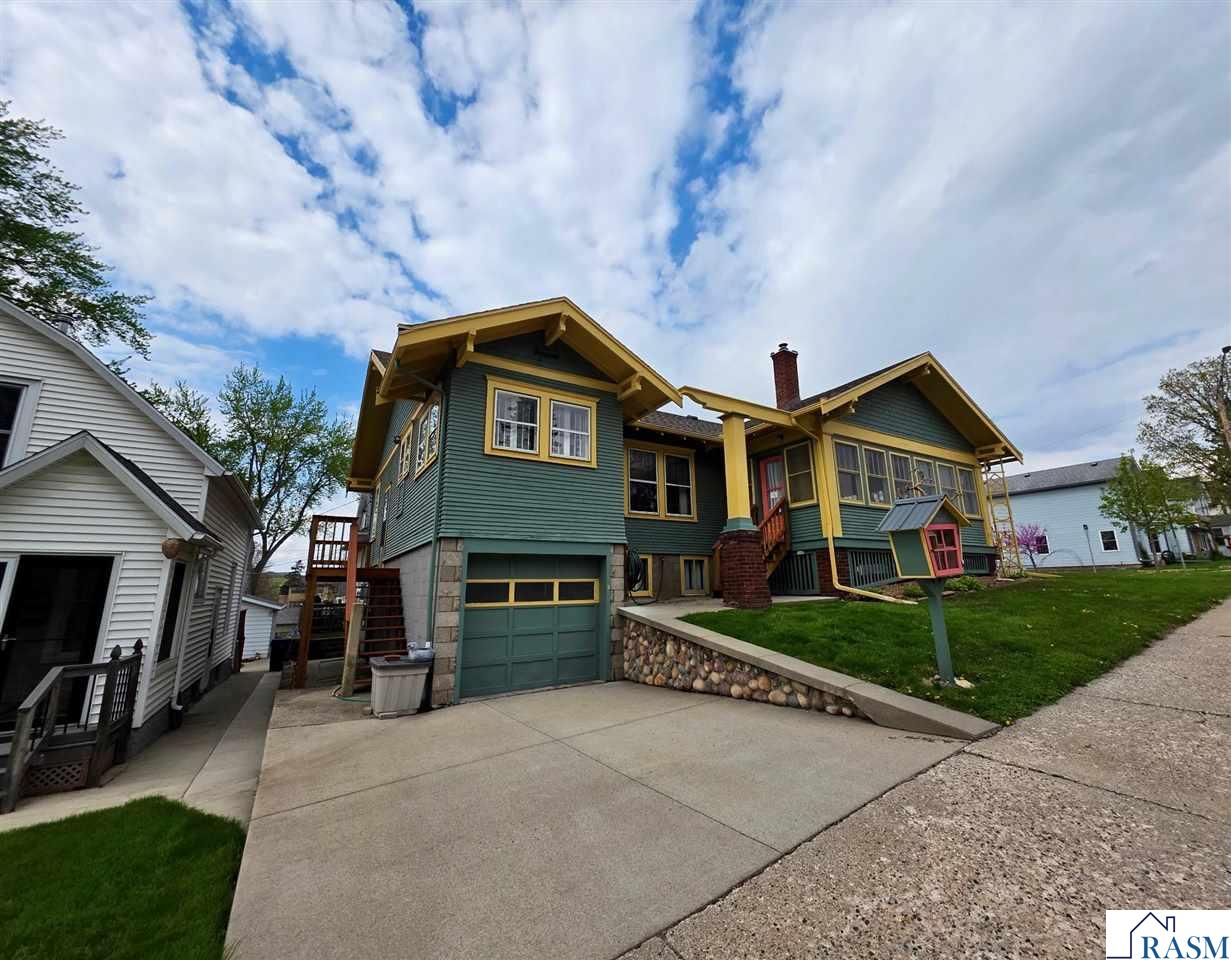 Photo 1 of 37 — 328 Willard Street, Mankato, MN 56001