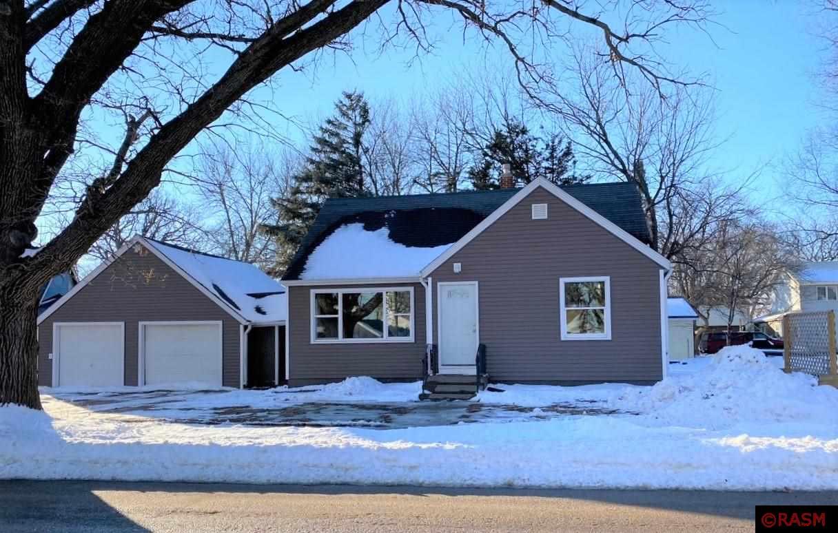 Photo 1 of 10 — 110 S Ewing Street, Good Thunder, MN 56001
