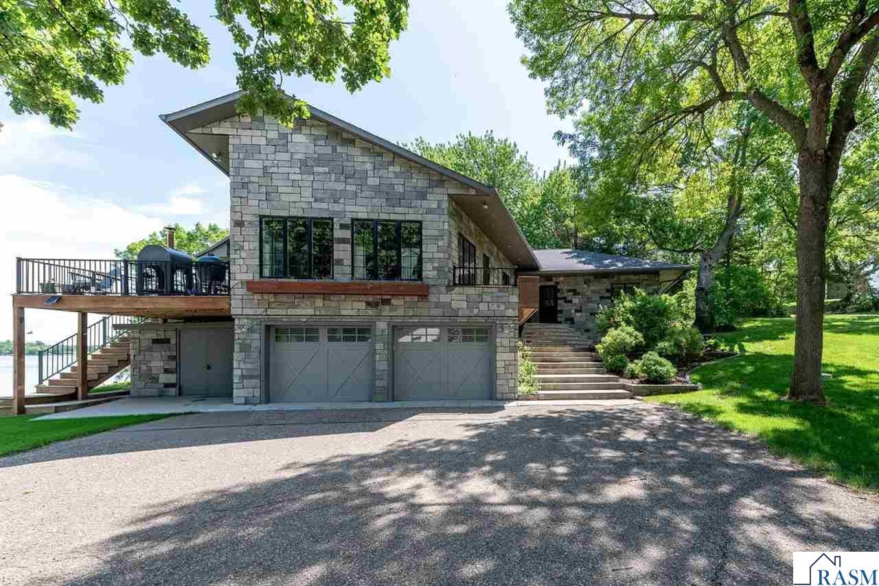 6213 Shamrock Drive