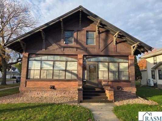 324 S STATE ST, NEW ULM, MN 56073 - Image e79870cd45152cbfd14d5cd67ded7df4/941236567
