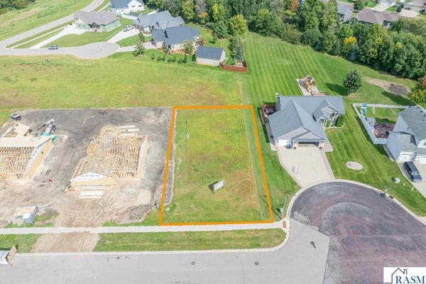 301 PINEHURST DR, MANKATO, MN 56001 - Image f2a601e55409727da73f591349088c0b/2553527656