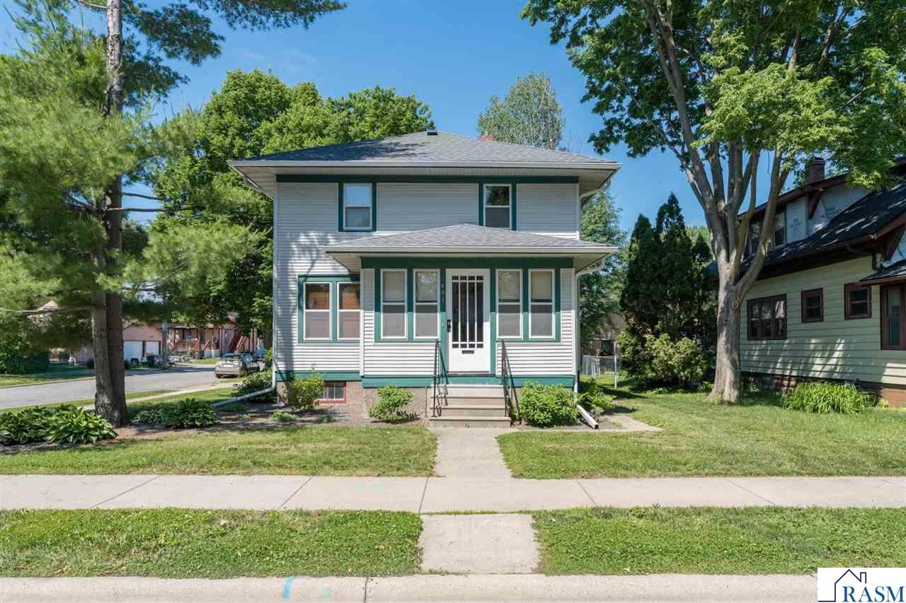 Photo 1 of 34 — 601 Wall Street, North Mankato, MN 56003