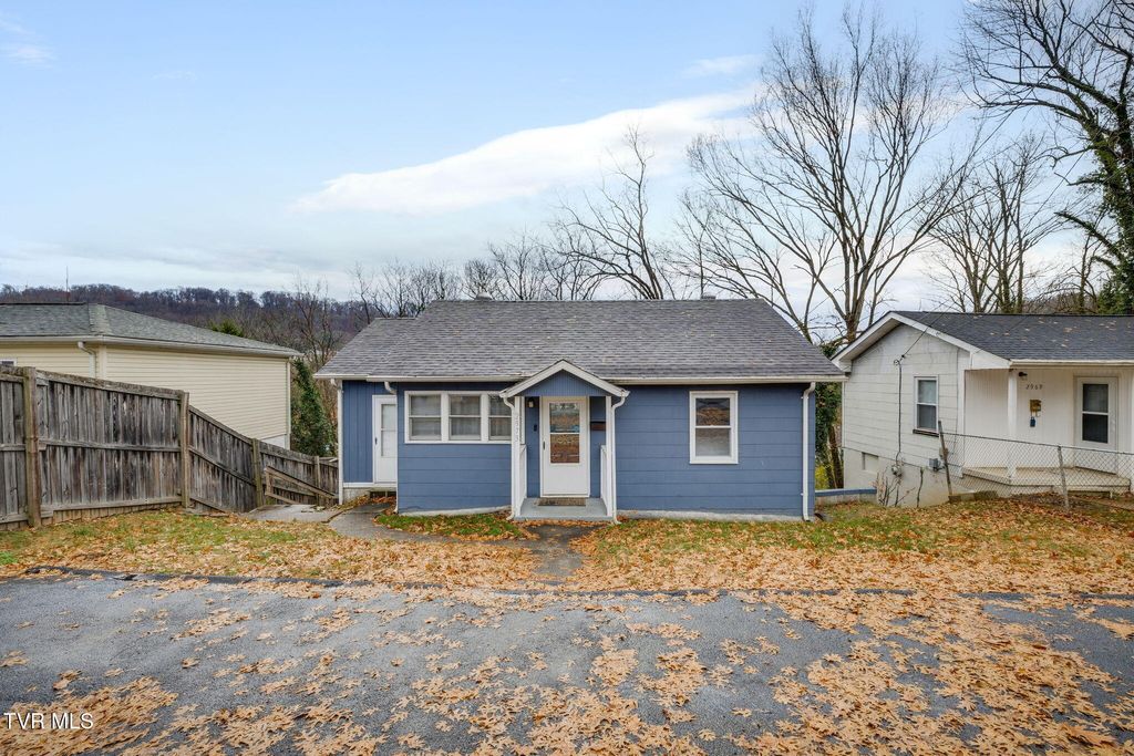 Photo of 2973 Ashley Street, Kingsport, TN 37664 (MLS # 9988798)