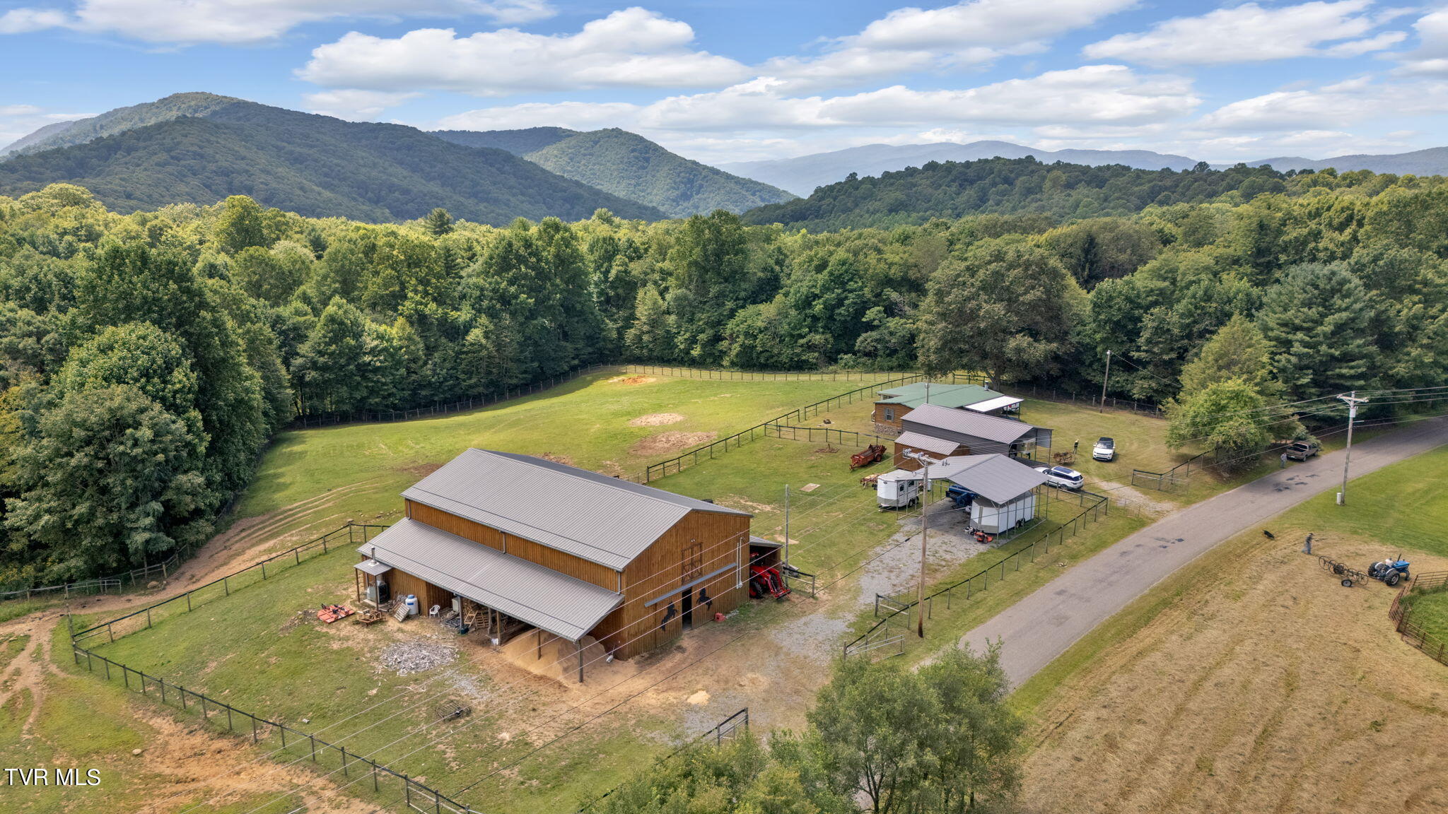 2835 Cross Mountain Road, Shady Valley, Tennessee image 4