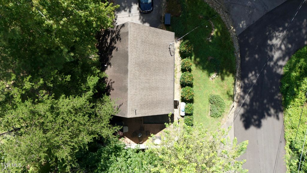 Photo of 626 Morning Mist Way, Gatlinburg, TN 37738 (MLS # 9985041)