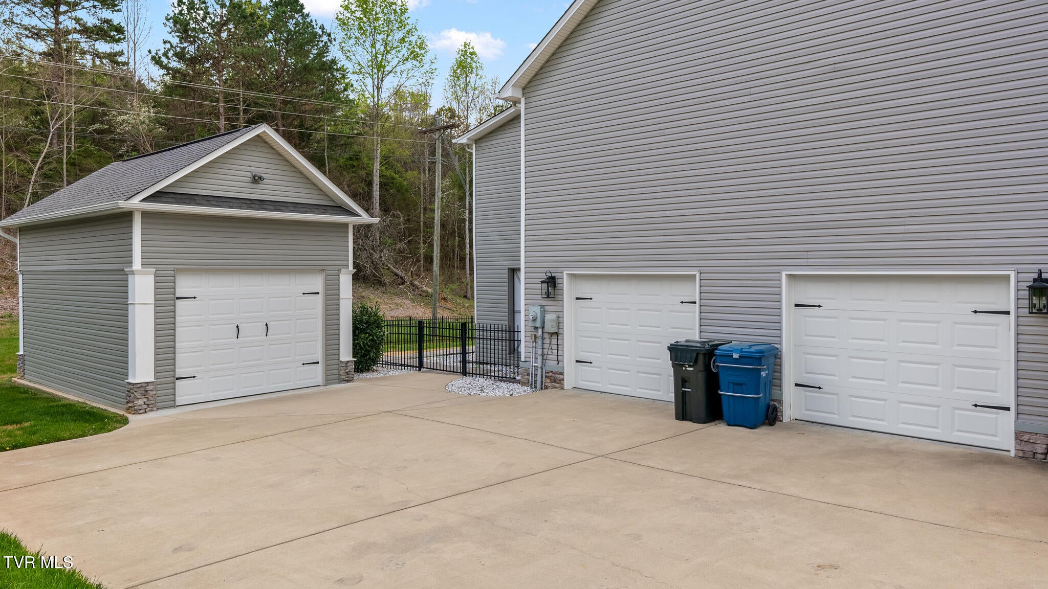 4413 Old Colony Lane