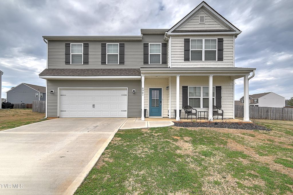 Photo of 6901 Wildlife Circle, Piney Flats, TN 37686 (MLS # 9991996)