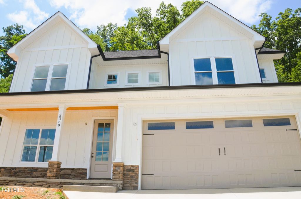 Photo of 2350 Edinburgh Channel Road, Kingsport, TN 37664 (MLS # 9997404)