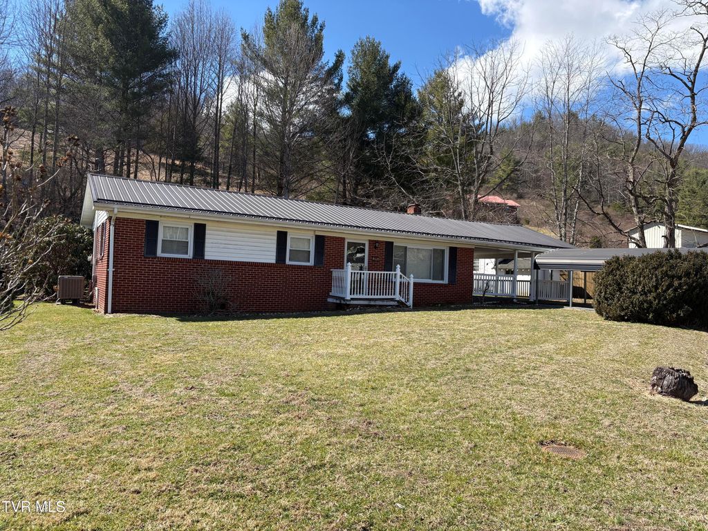 Photo of 1820 Pine Orchard Road, Butler, TN 37640 (MLS # 9993541)