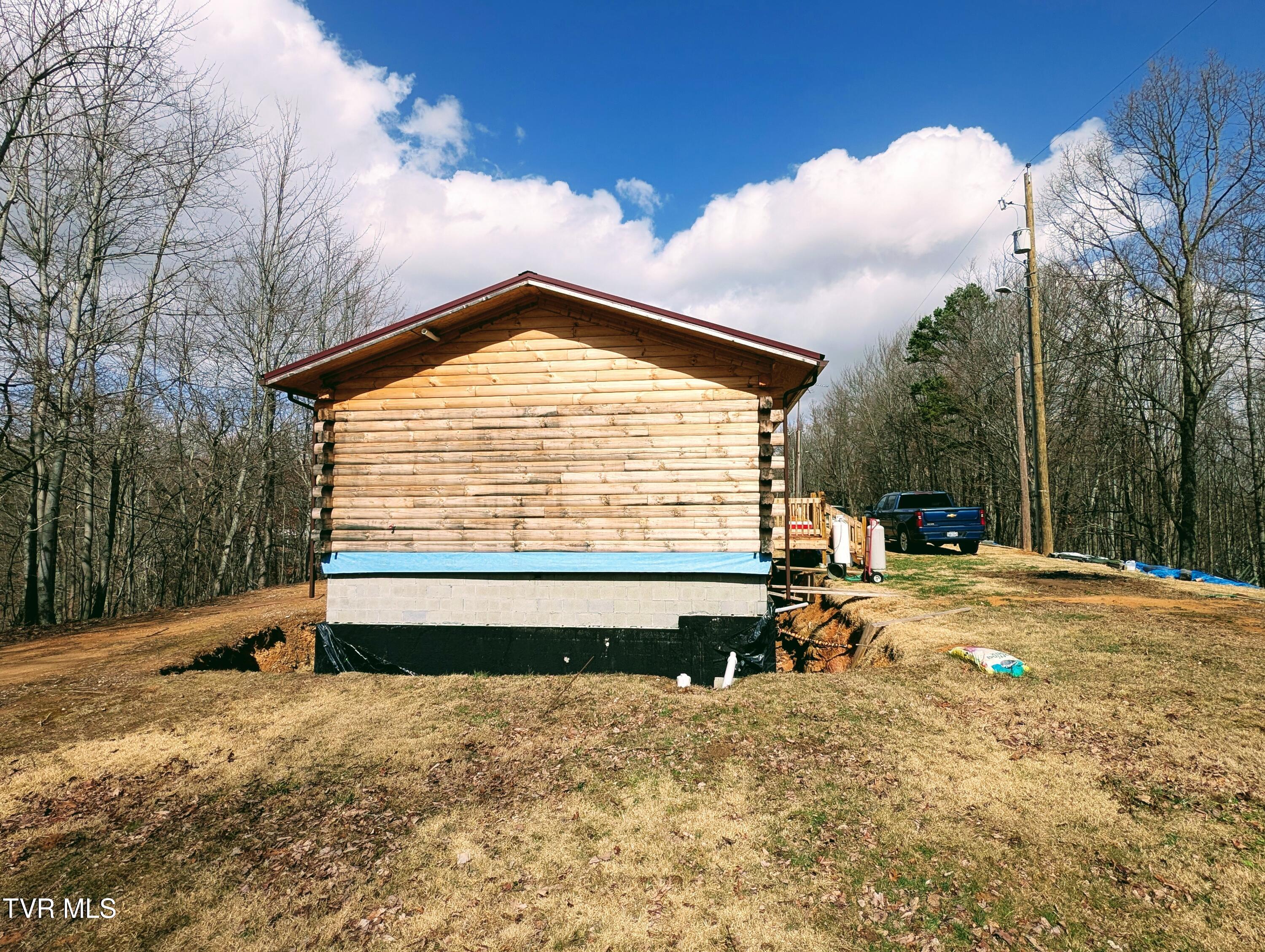 326 Flat Top Road, Coeburn, Virginia image 3