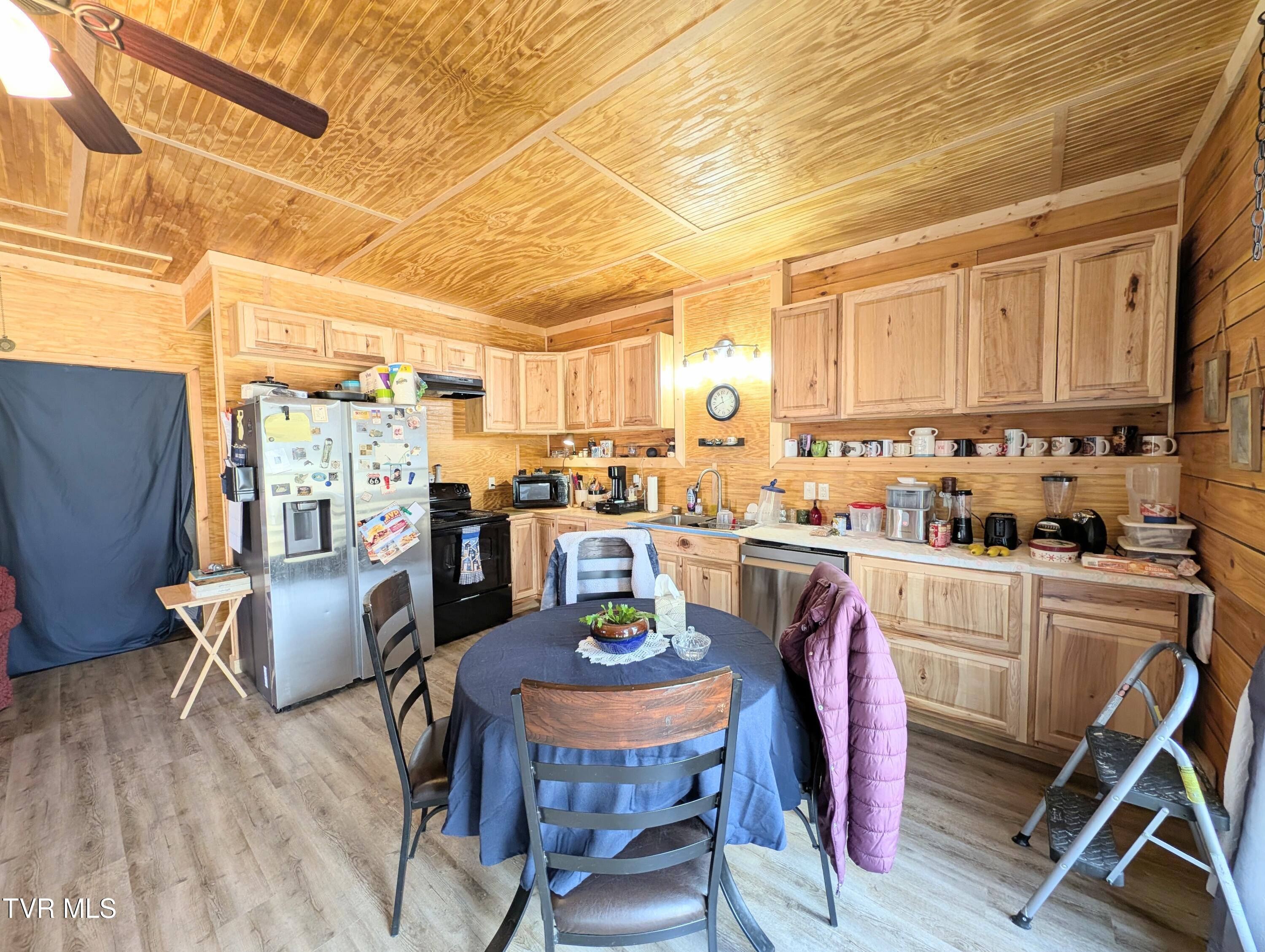 326 Flat Top Road, Coeburn, Virginia image 16