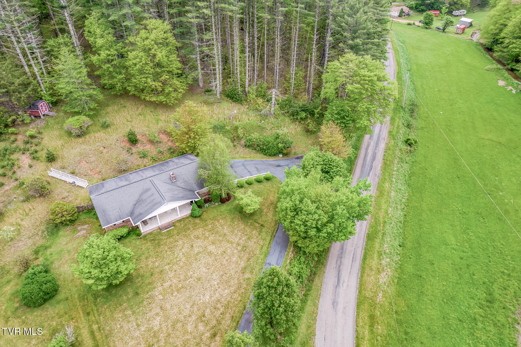 953 Hubert Taylor Road, Mountain City, Tennessee image 5