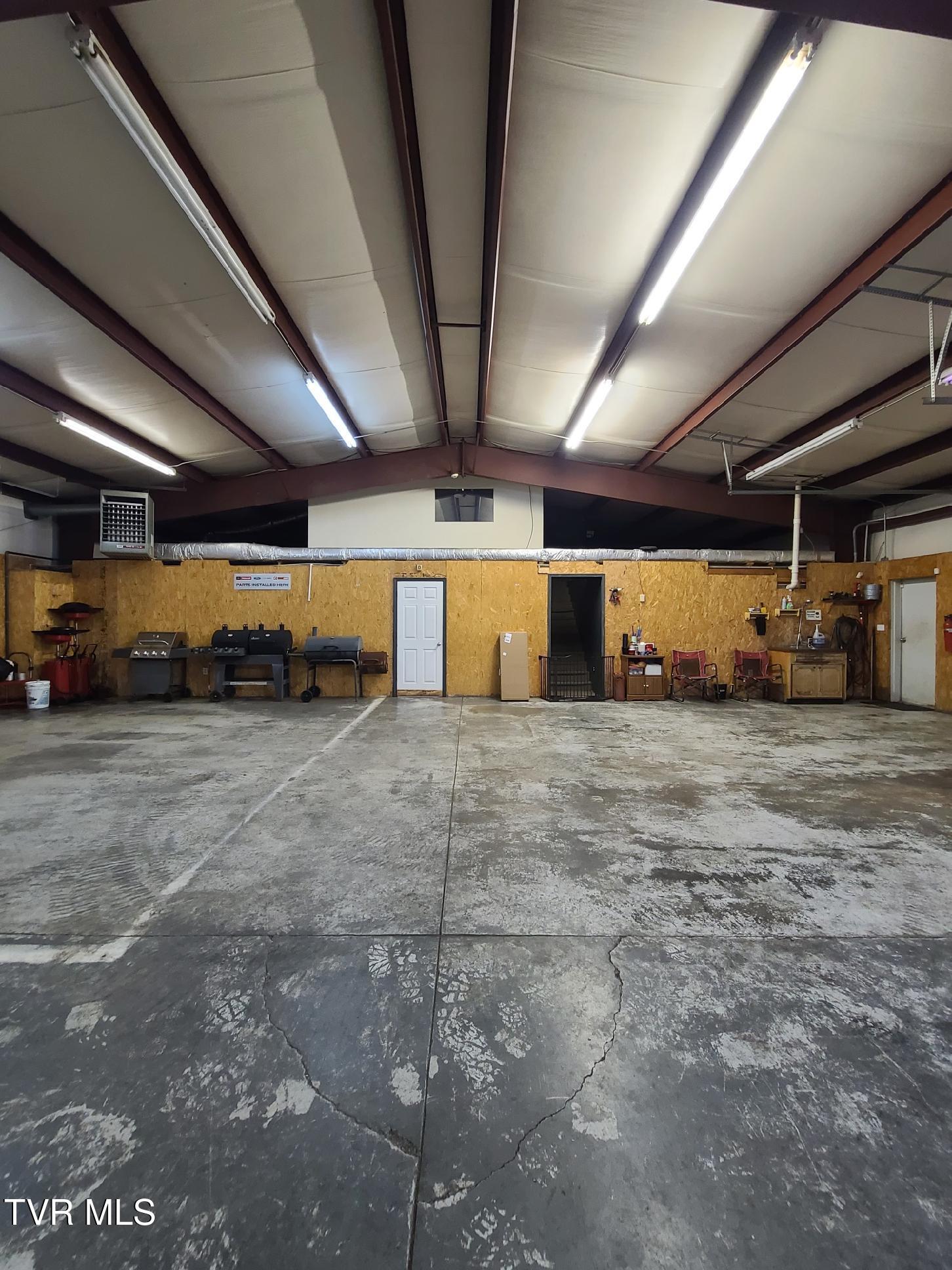 2860 Highway 11w