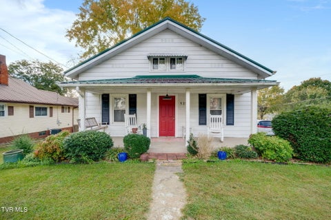 Photo of 515 Mckee Street, Greeneville, TN 37743 (MLS # 10002679)