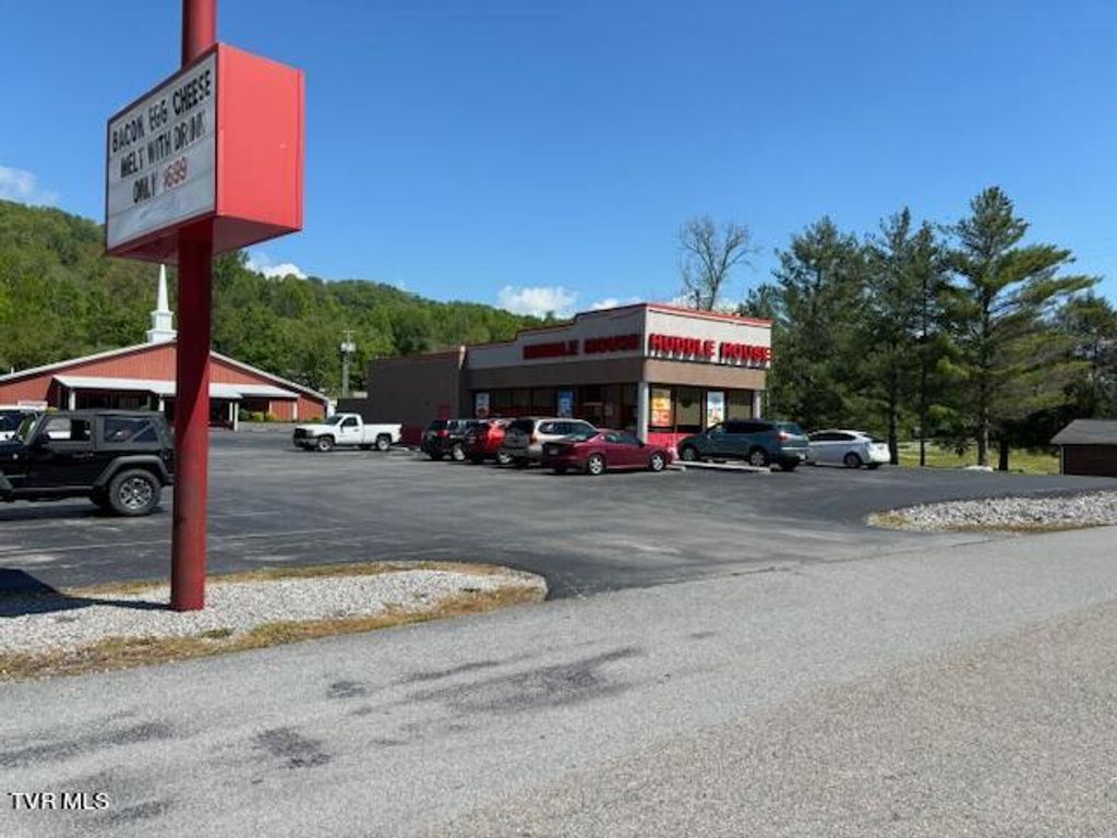 Photo of 282 Westgate Mall Circle, Pennington Gap, VA 24277 (MLS # 9988003)