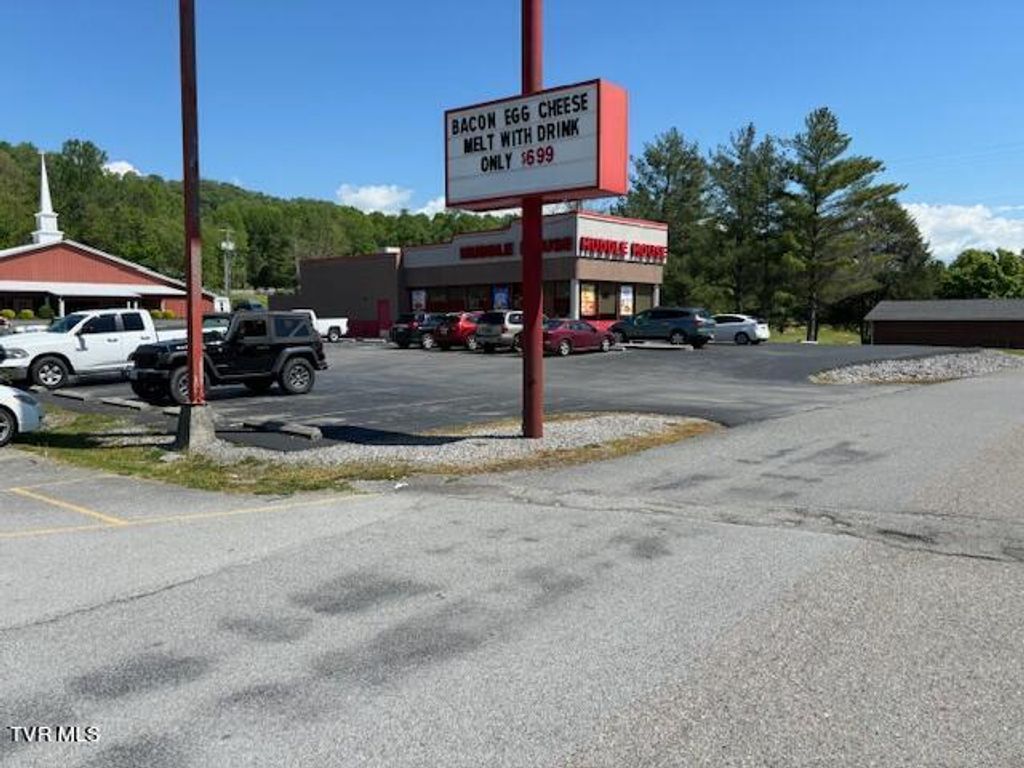 Photo of 282 Westgate Mall Circle, Pennington Gap, VA 24277 (MLS # 9988003)
