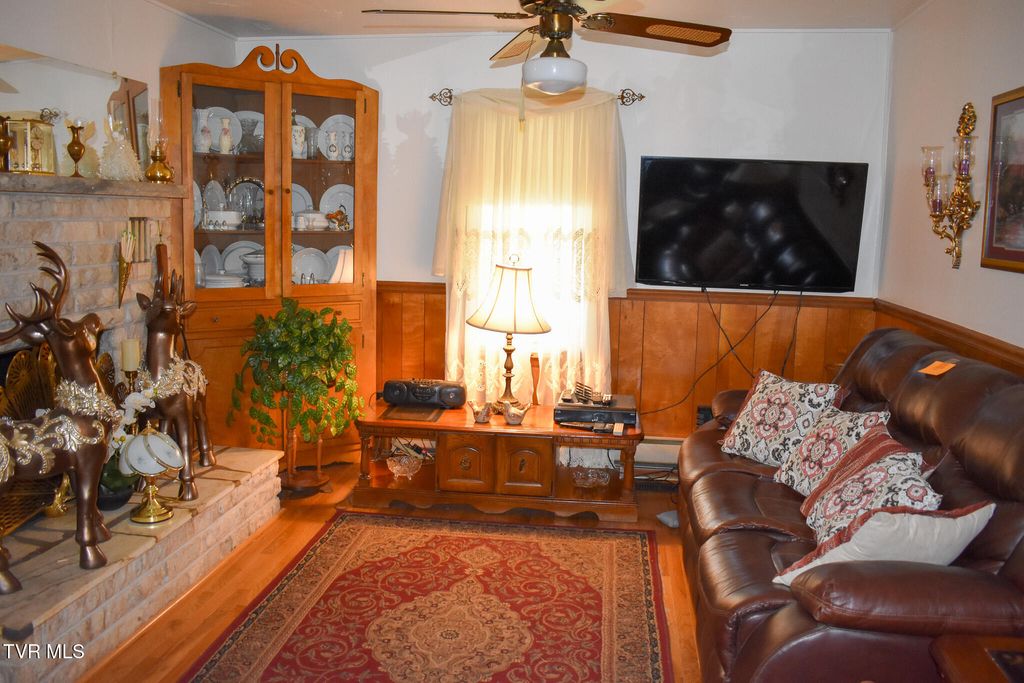 Photo of 1085 Old Stage Road, Rogersville, TN 37857 (MLS # 9982457)