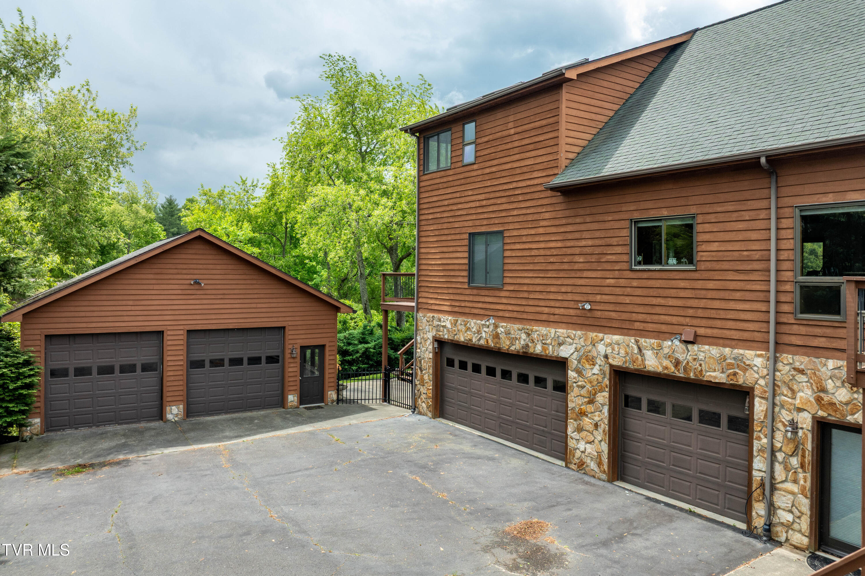 589 Harbor Point Road, Butler, Tennessee image 41