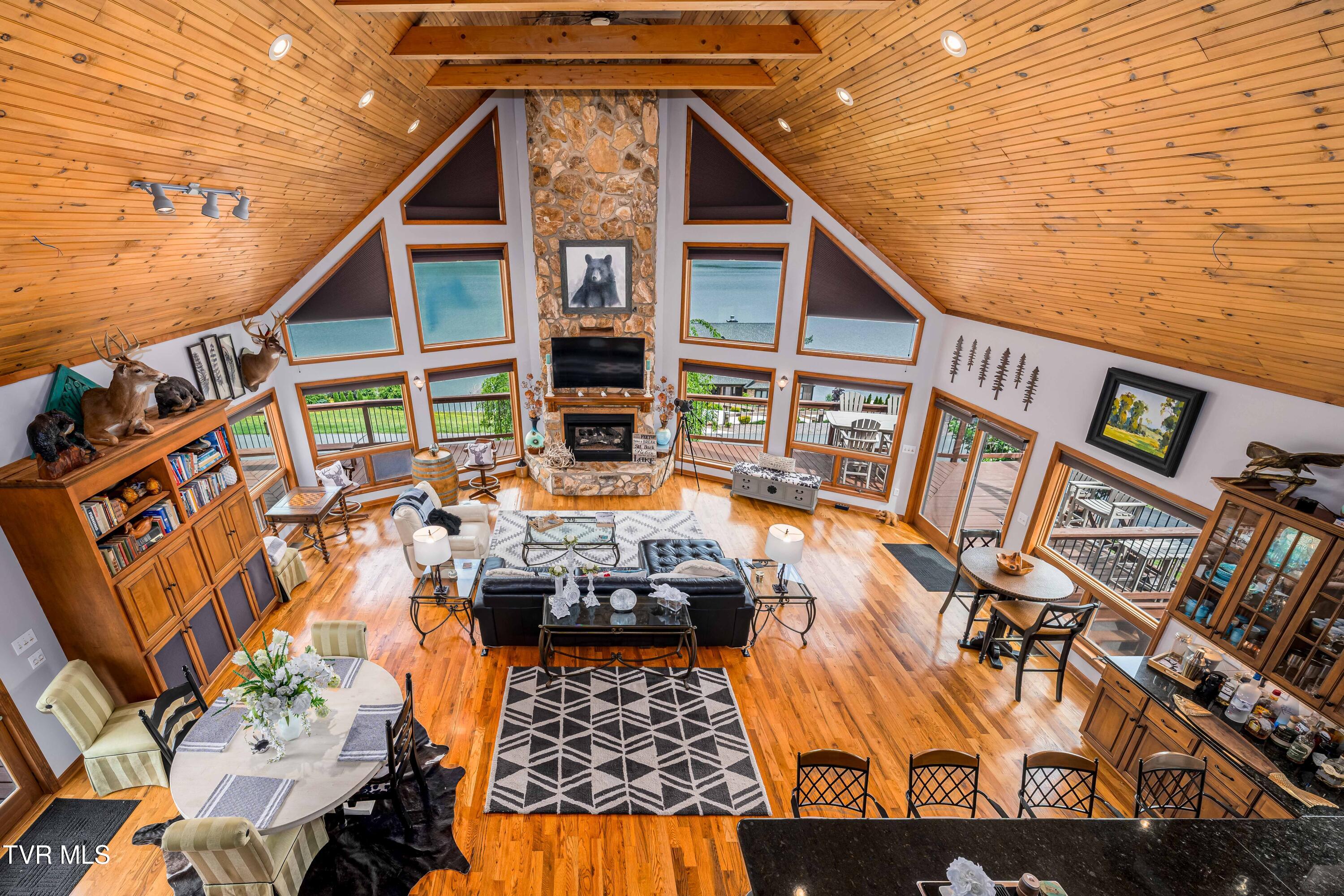 589 Harbor Point Road, Butler, Tennessee image 15