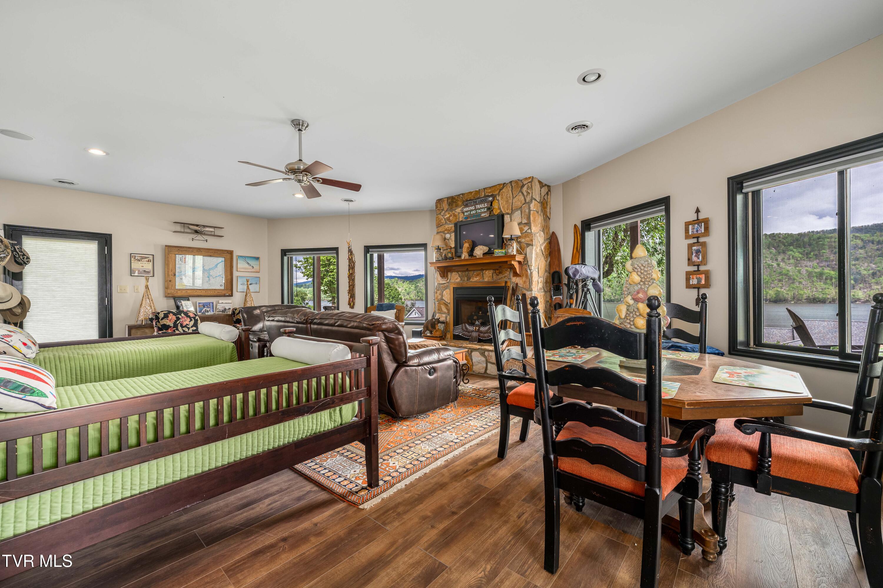 589 Harbor Point Road, Butler, Tennessee image 31