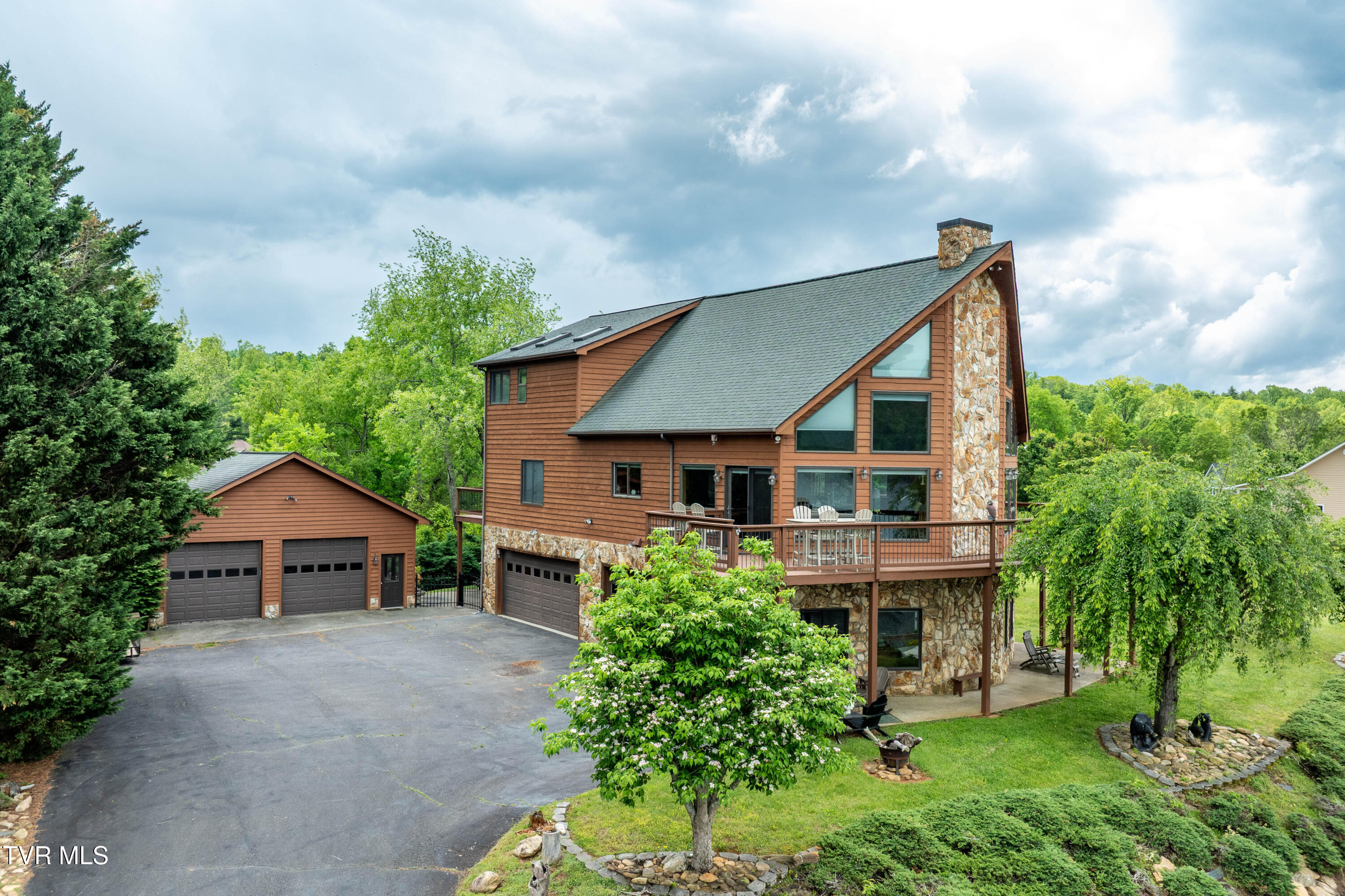 589 Harbor Point Road, Butler, Tennessee image 38