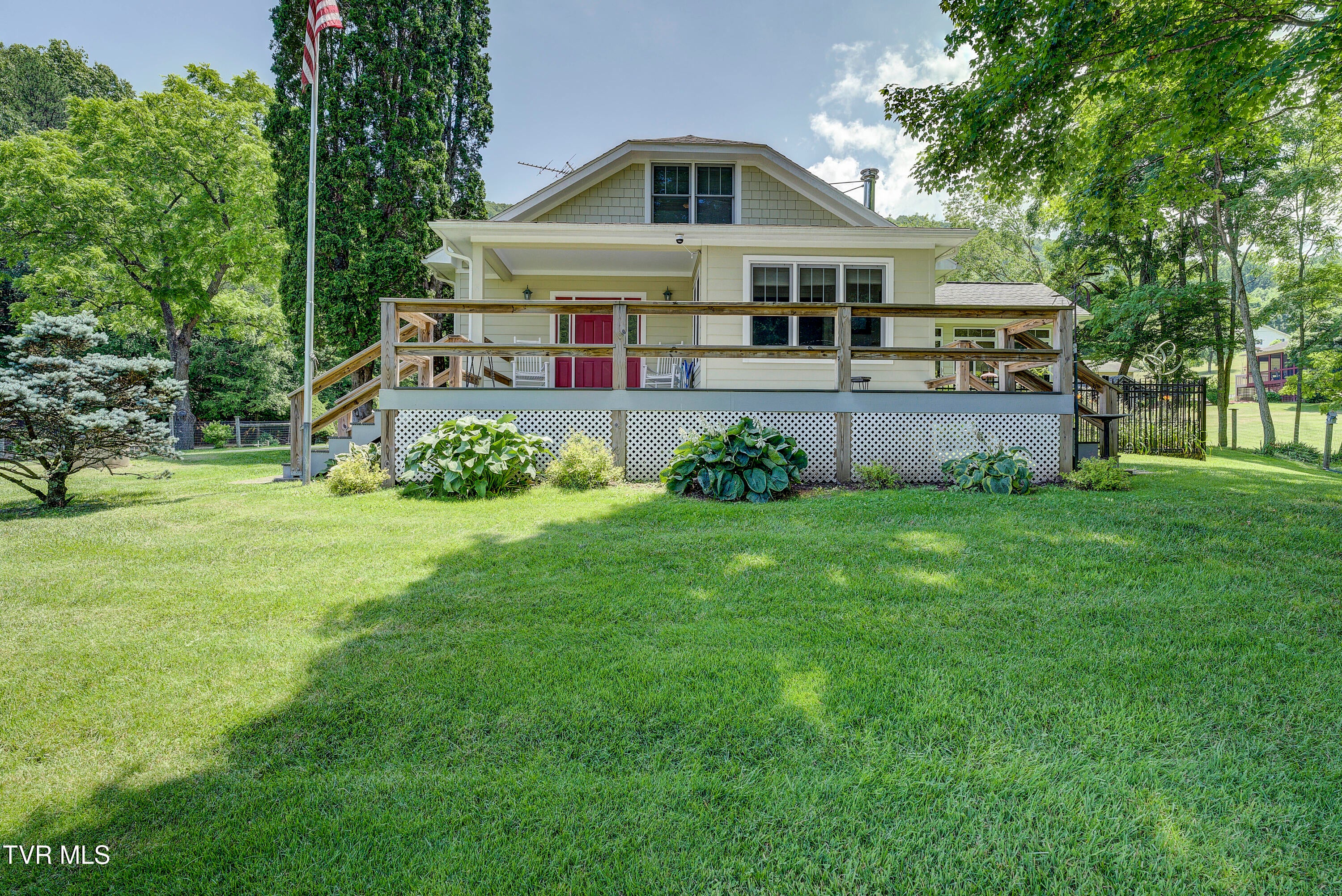 275 Heaton Creek Road