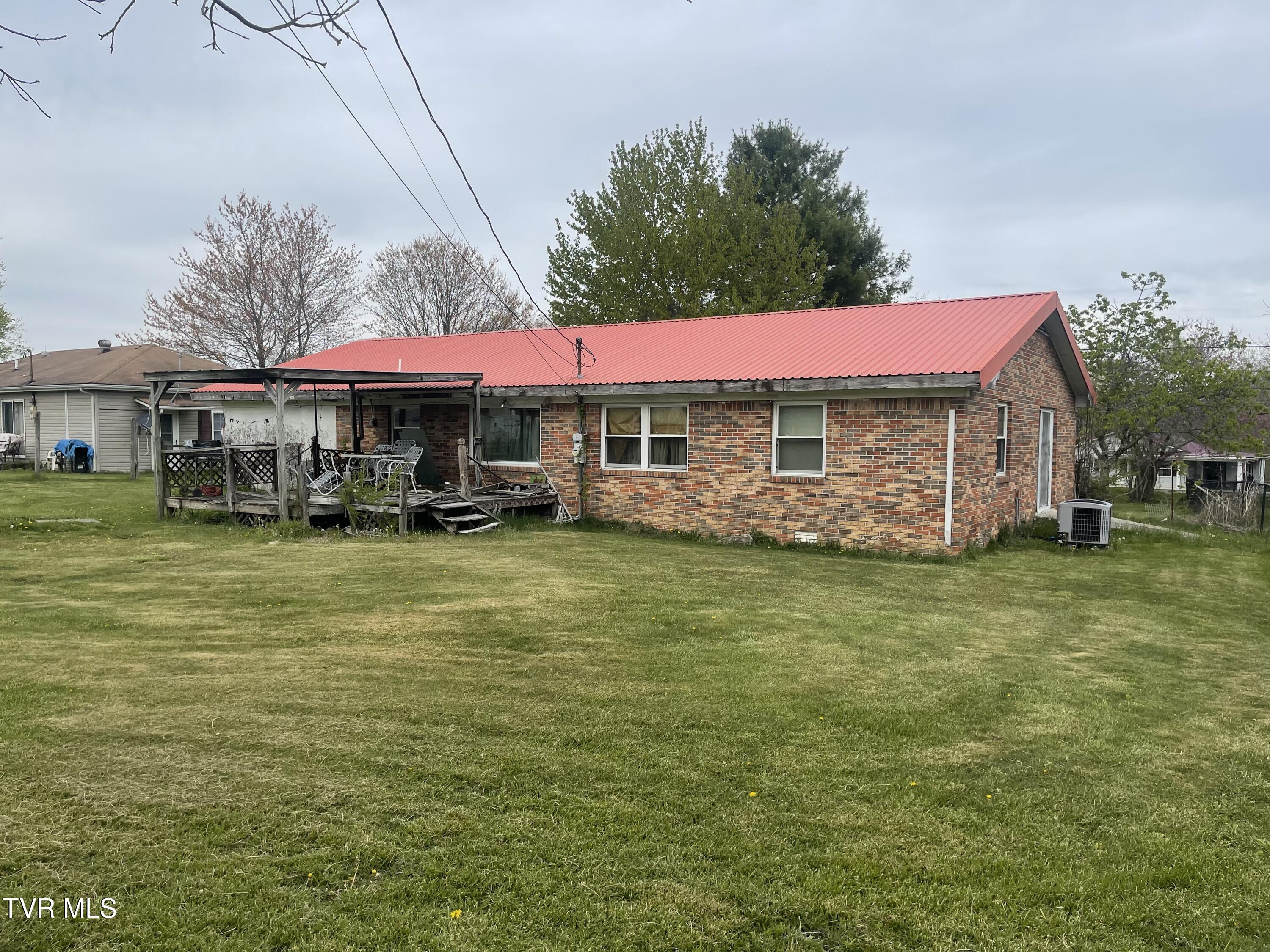2911 Dungannon Road, Coeburn, Virginia image 2