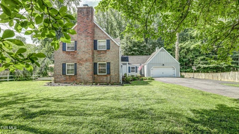 Photo of 205 Sparkling Brook Drive, Bristol, TN 37620 (MLS # 9997635)