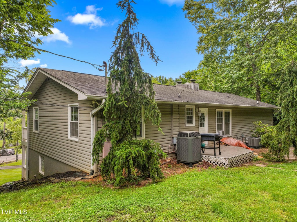 Photo of 1302 Irwin Drive, Powell, TN 37849 (MLS # 9996361)