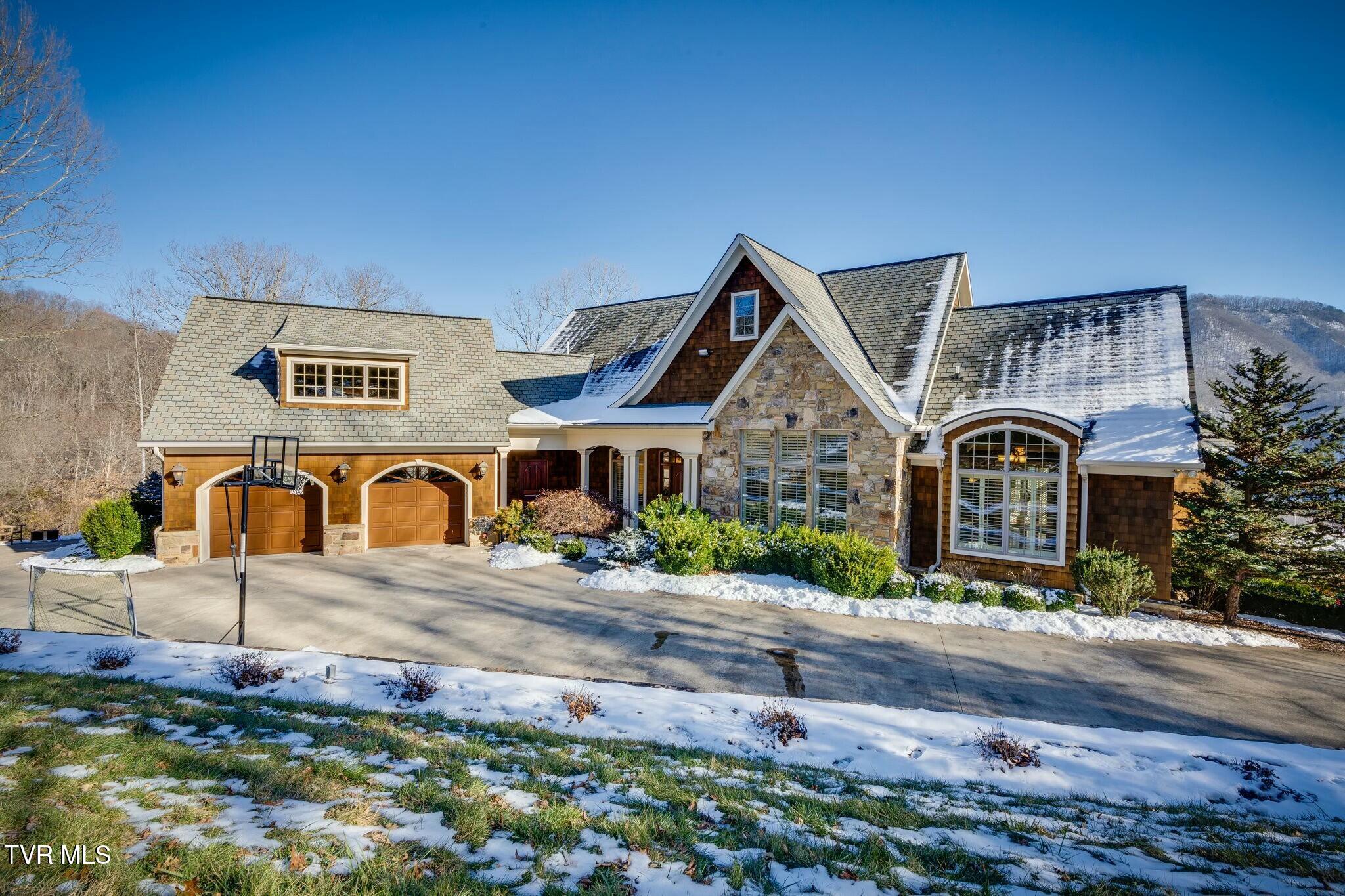 220 Trinity Ridge Drive, Gate City, Virginia image 2
