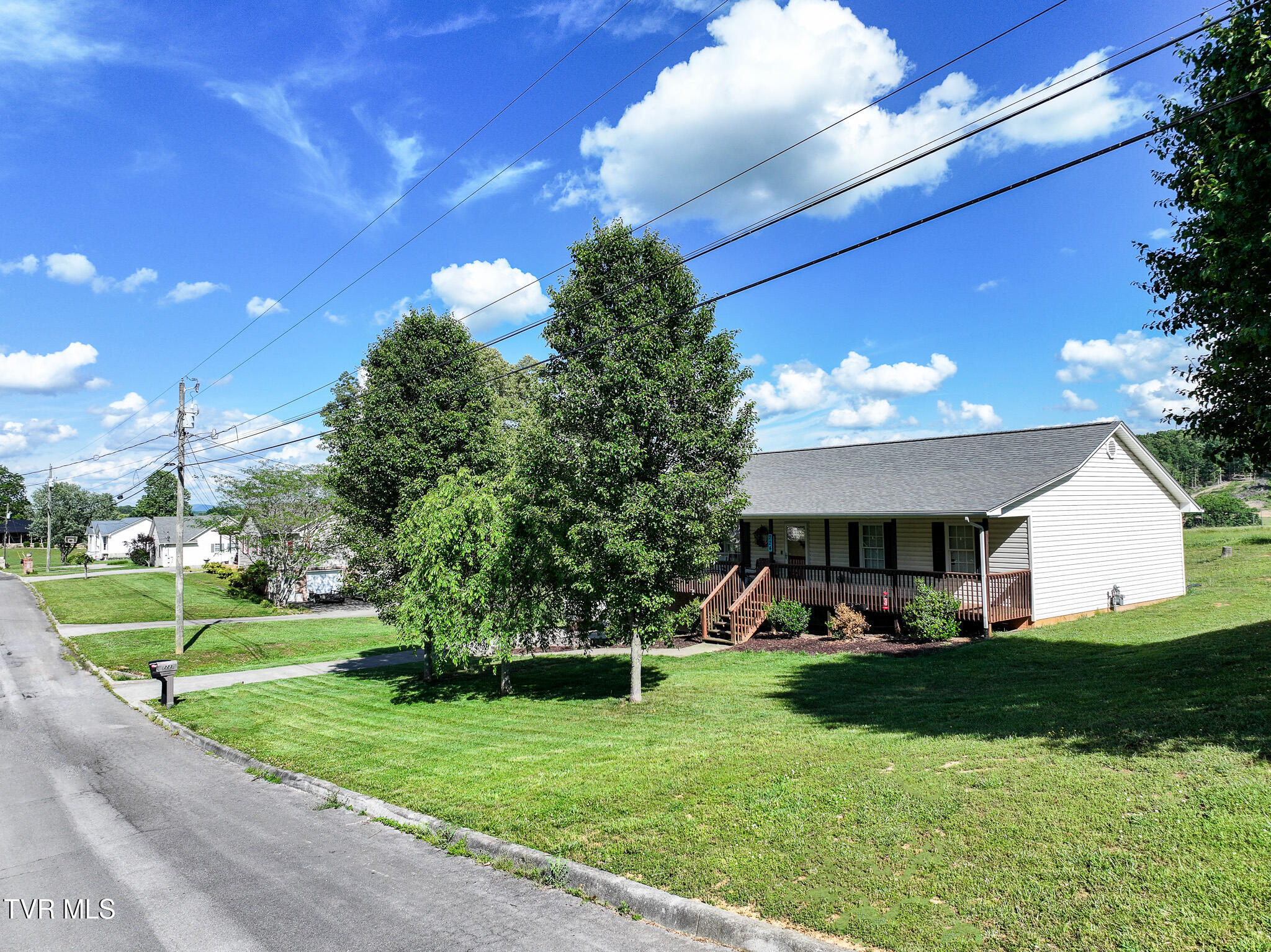 224 Lauren Drive, Rogersville, Tennessee image 2