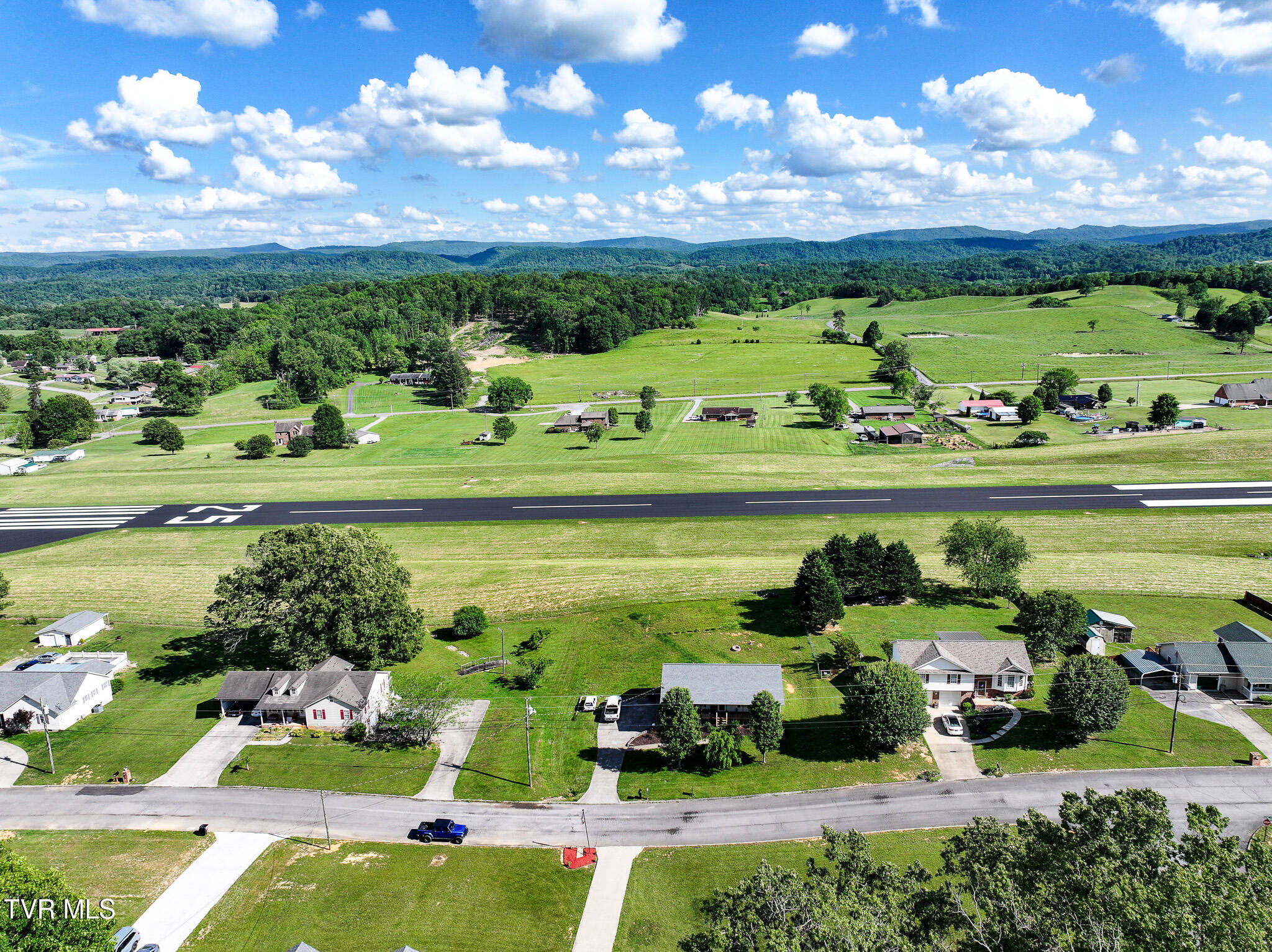 224 Lauren Drive, Rogersville, Tennessee image 5
