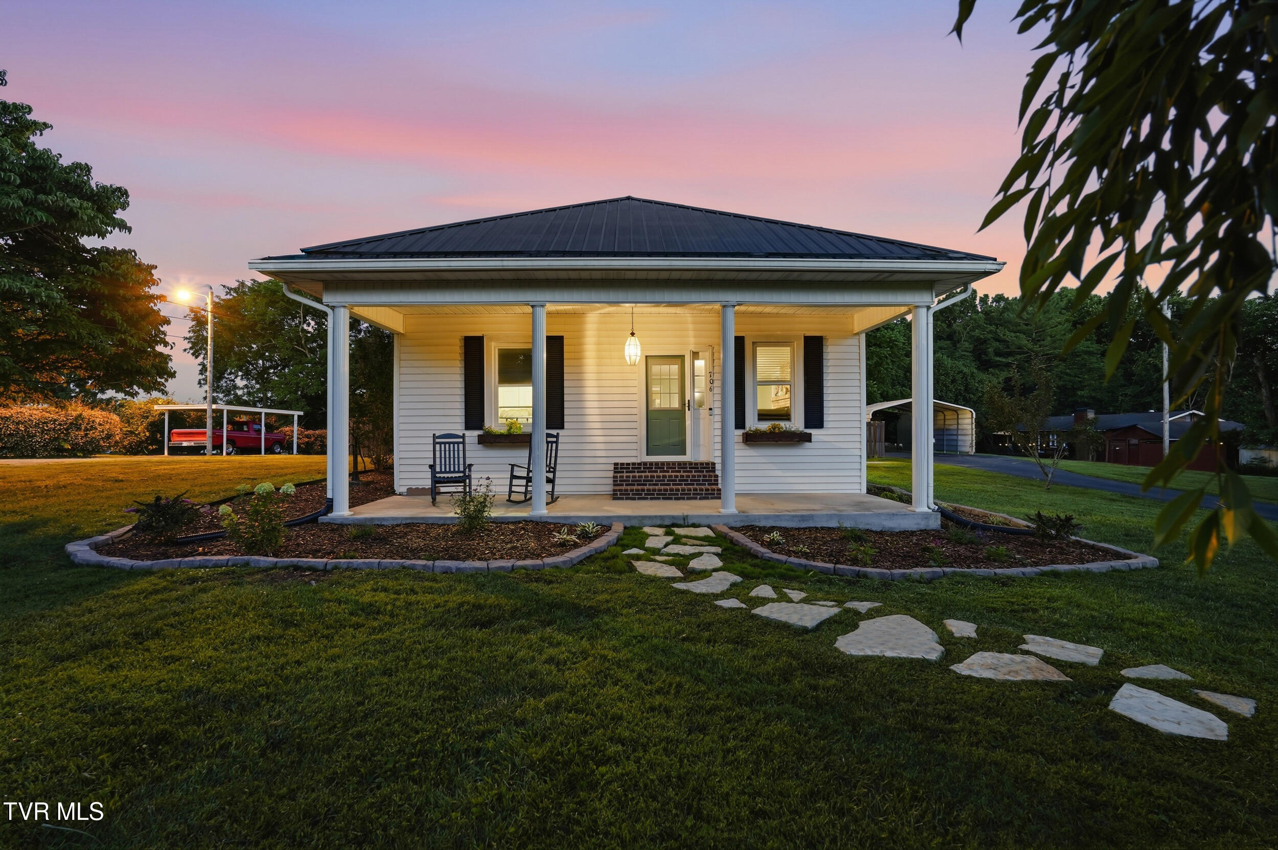 Photo 1 of 42 — 706 Hiwassee Hill Drive, Johnson City, TN 37601
