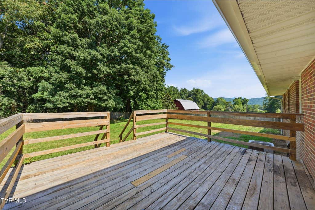 Photo of 284 H Heaton Road, Elizabethton, TN 37643 (MLS # 9998514)