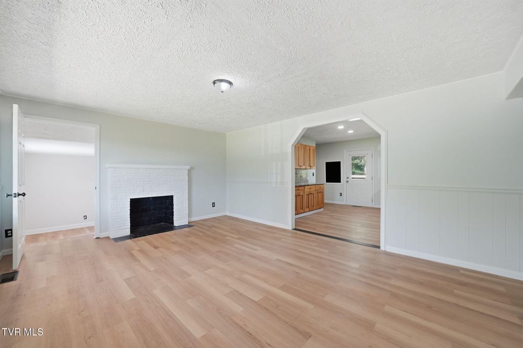 Photo of 284 H Heaton Road, Elizabethton, TN 37643 (MLS # 9998514)