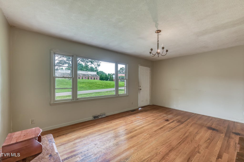 Photo of 148 Russell Street, Jonesville, VA 24263 (MLS # 9998550)