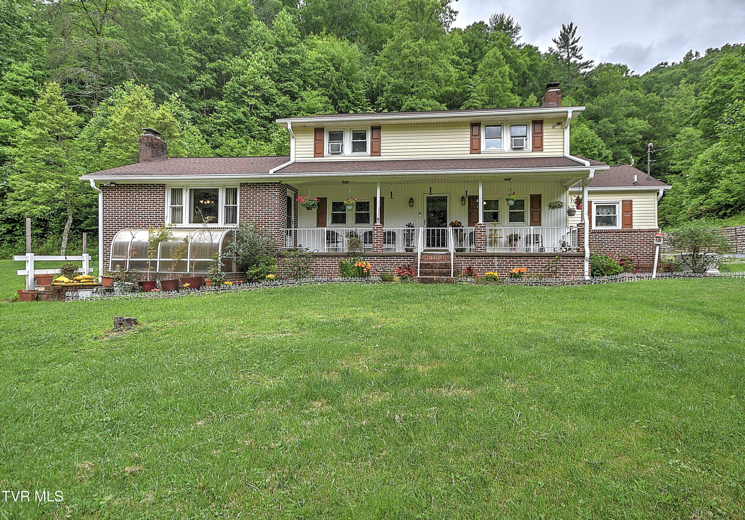 24483 Cave Creek Road, Abingdon, Virginia image 1